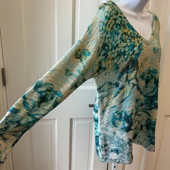 Aqua and green pastels 100% cotton shirt - Picture 5 of 11